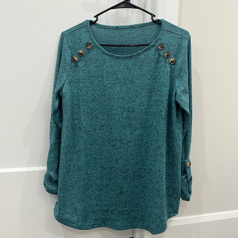 Women’s super soft tops